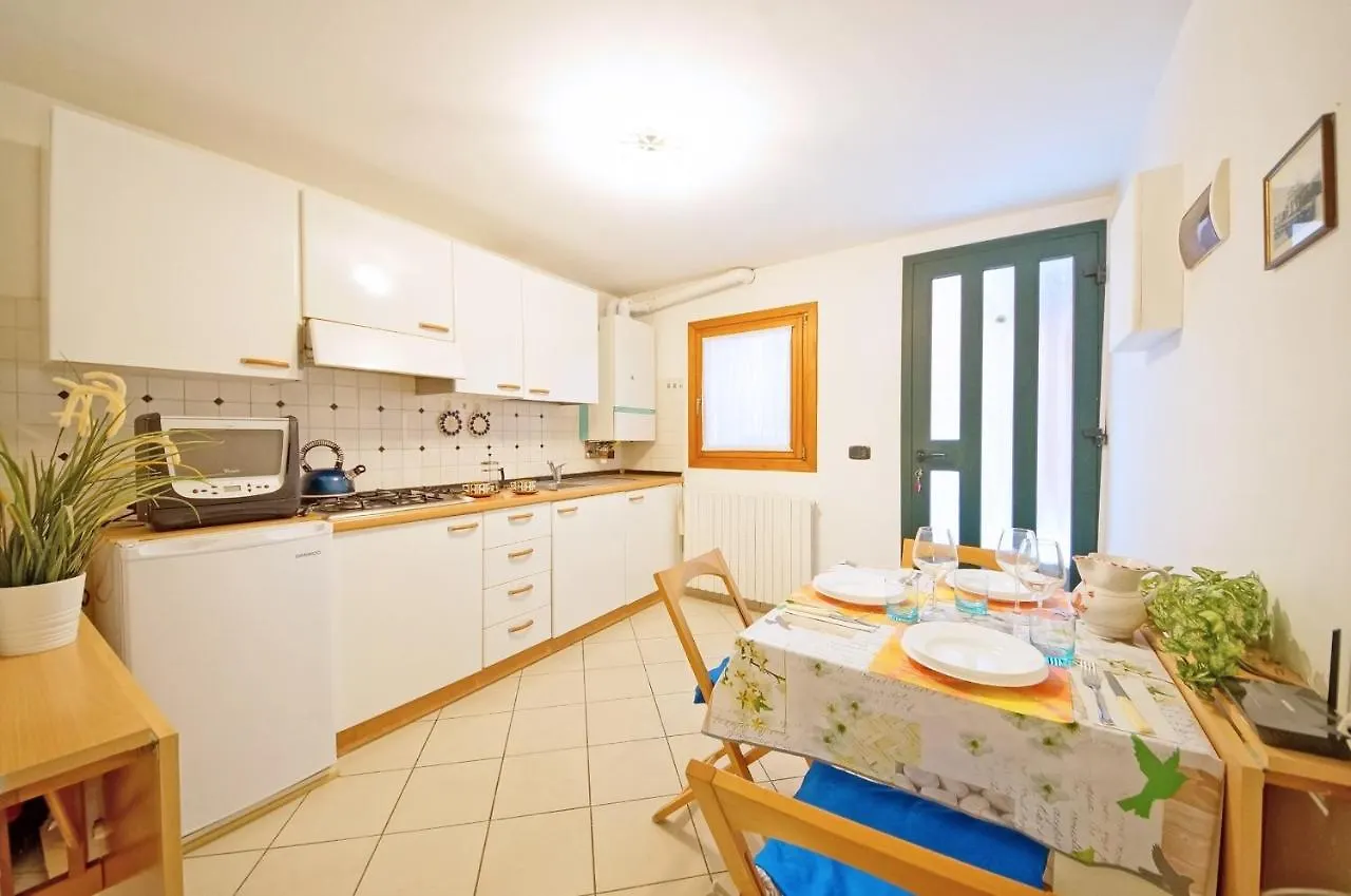 البندقية Dolcevita Apartments N. 481 Biennale 0*,  إيطاليا